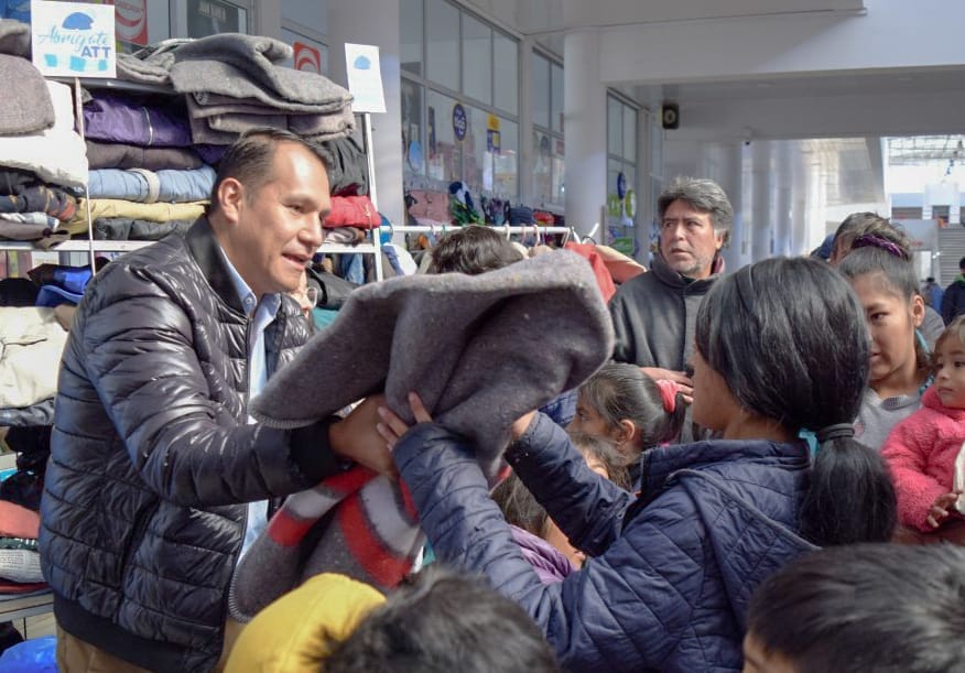 Entregan 31.000 prendas de abrigo y víveres a personas en situación de vulnerabilidad