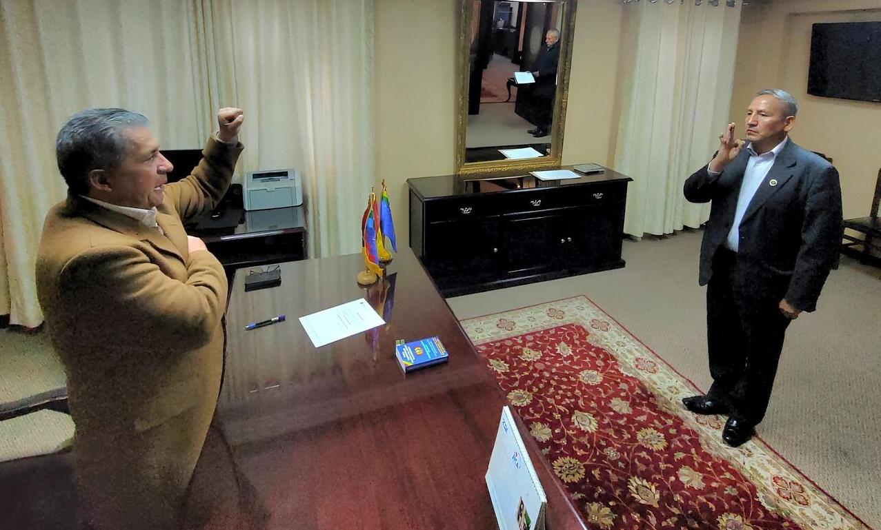 Luis Amilcar Velásquez asume como nuevo viceministro de Lucha Contra el Contrabando