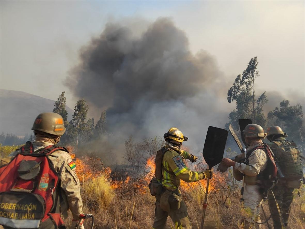 Incendio en municipio cochabambino es controlado en un 95%