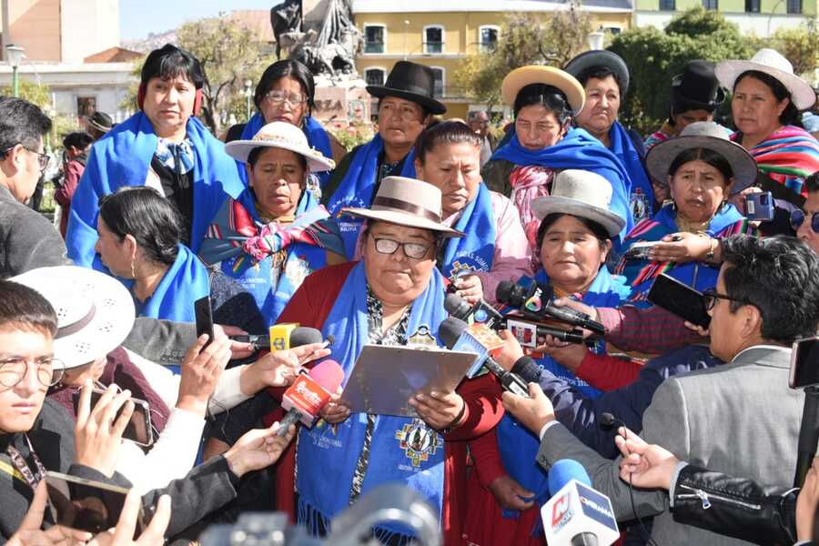 Mujeres campesinas ratifican defensa de la democracia y rechazan bloqueos e intentos de desestabilización