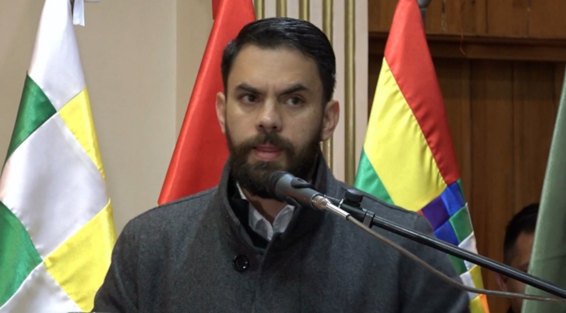 Del Castillo confirma vías expeditas y garantiza el libre tránsito en el país