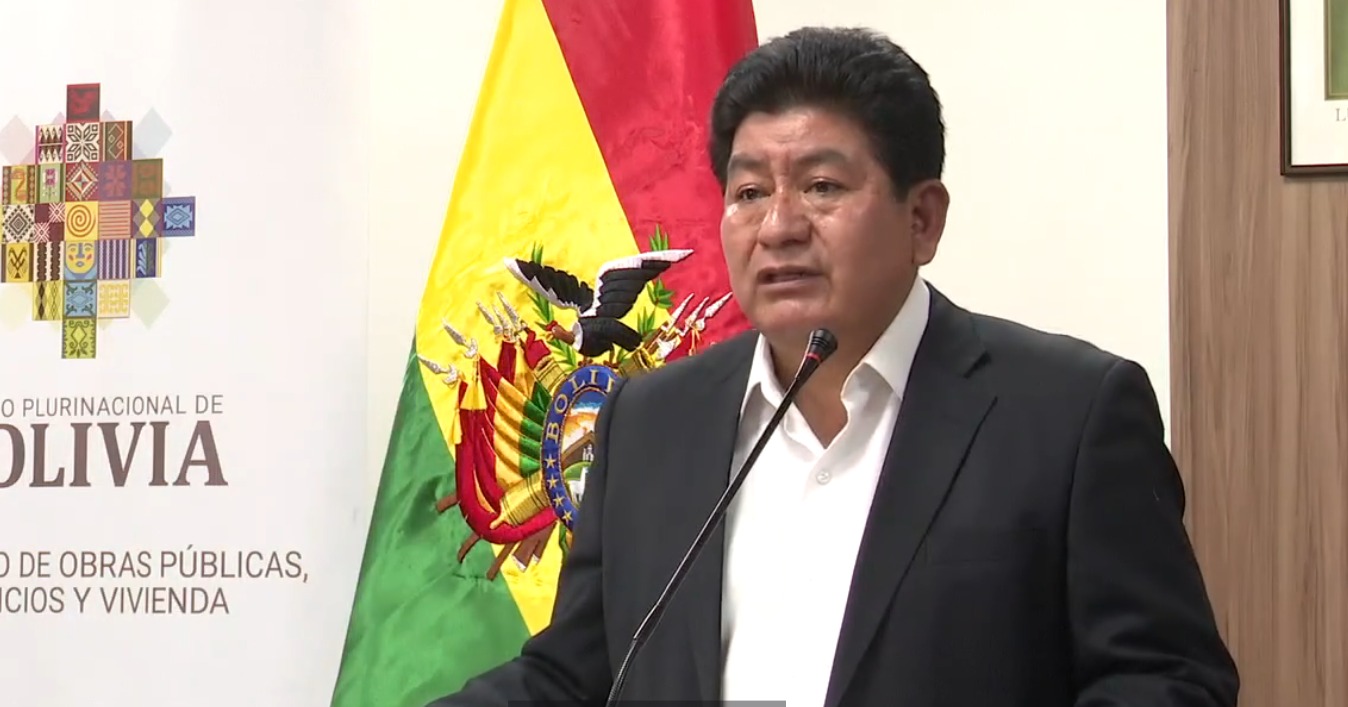 Gobierno firma contratos para construir carreteras Nazacara - Hito IV y El Rancho – El Portillo con Bs 246 millones de inversión