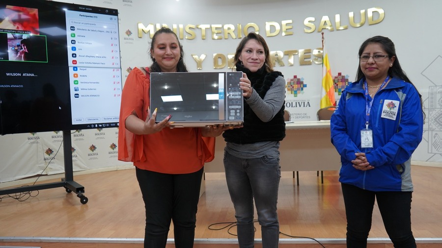 Salud premia 10 videos sobre historias de madres que cuidan a sus hijos con discapacidad 