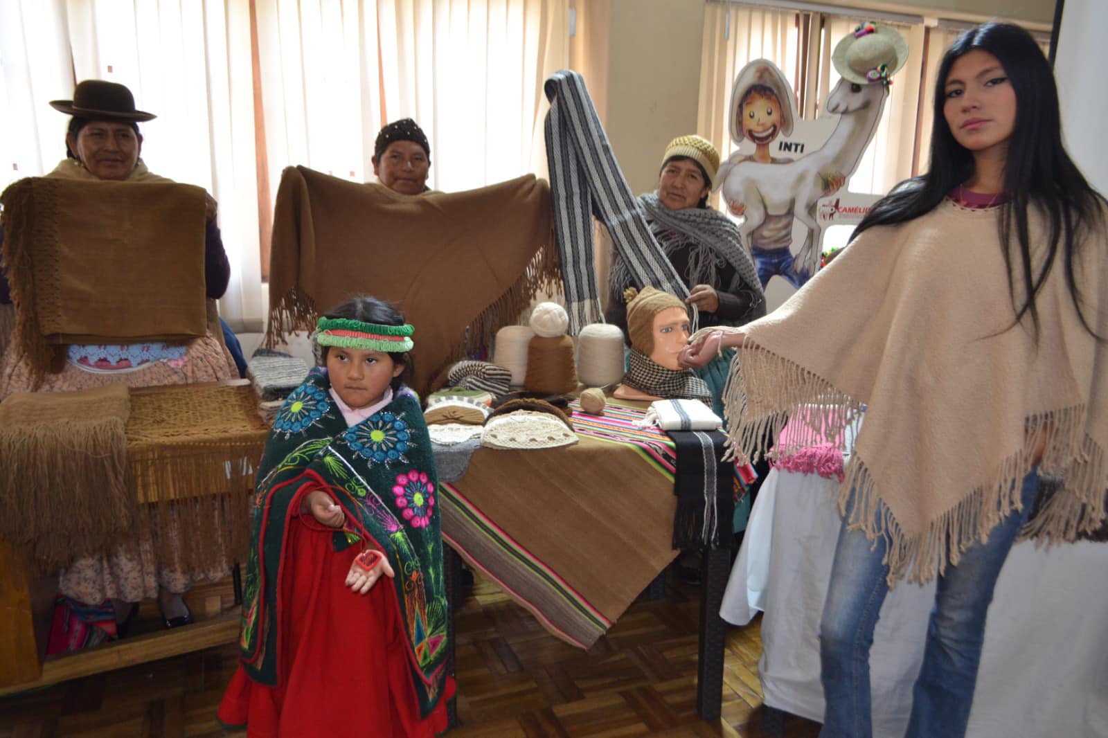 En La Paz, Oruro y Potosí se realizarán ferias de productos de camélidos