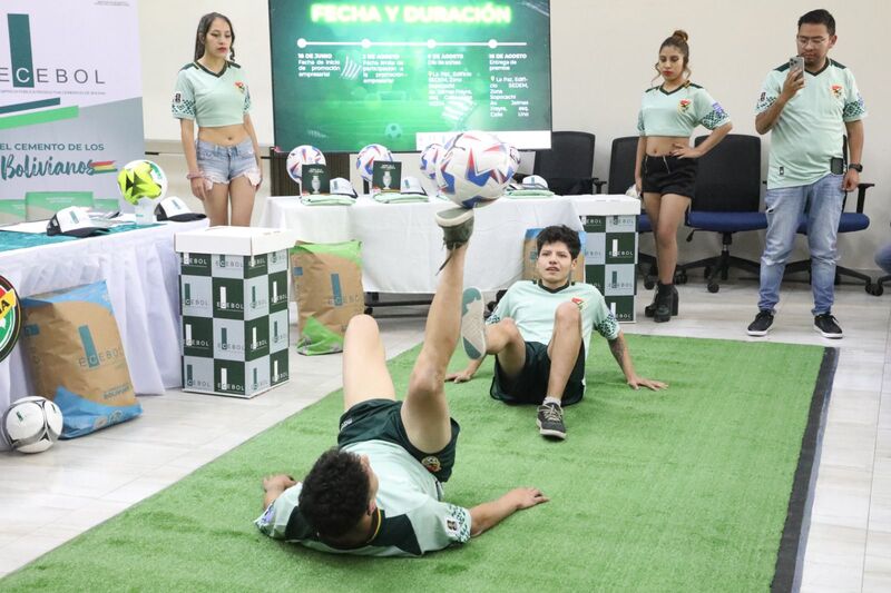 Cementera Ecebol lanza campaña para premiar a sus clientes con camisetas de la selección y balones de la edición Copa América