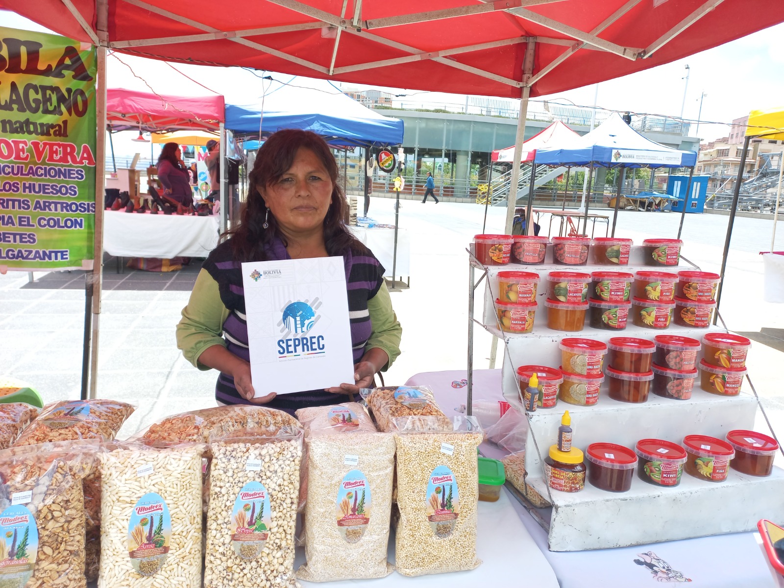 En Bolivia 98.079 empresas están administradas o bajo dirección de mujeres