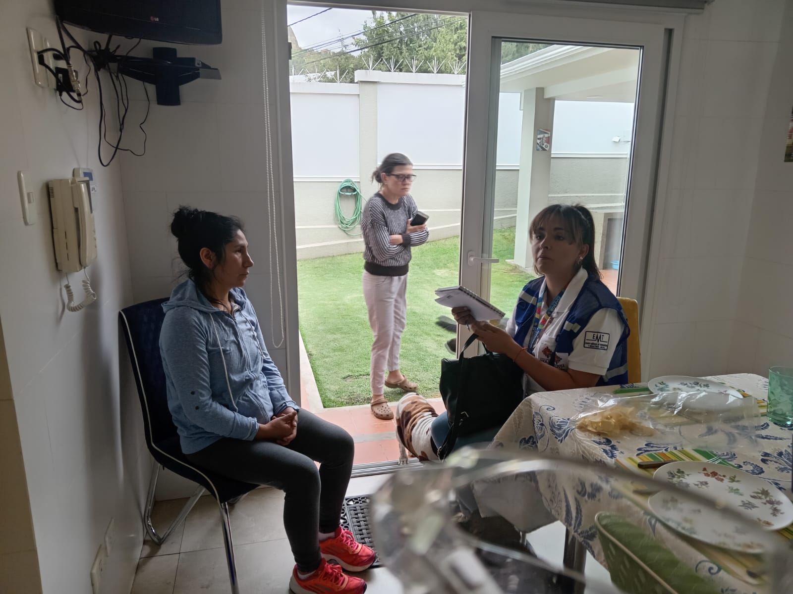 Brindan atención médica y apoyo psicológico a afectados por riadas en Achumani, Amor de Dios y Huayllani 