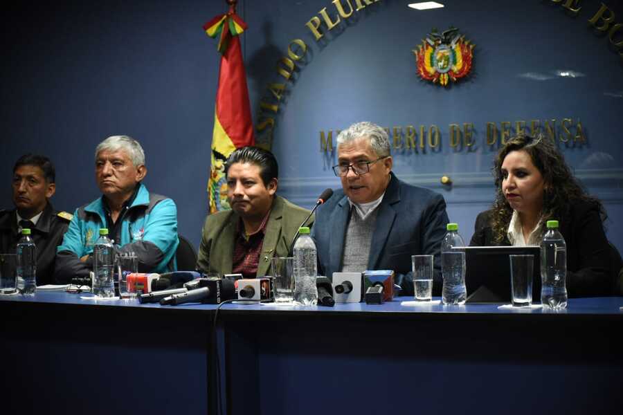 Activan Plan de Emergencia, movilizan 64 maquinarias y anuncian la construcción de muros de contención en La Paz