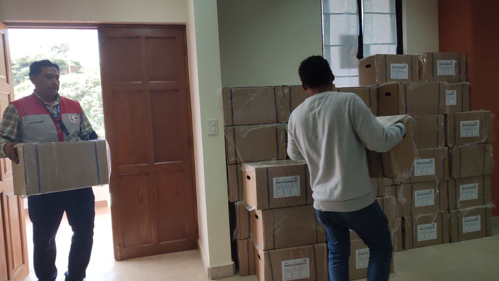 En Chuquisaca empieza la distribución de 4.571 cajas censales para los 29 municipios