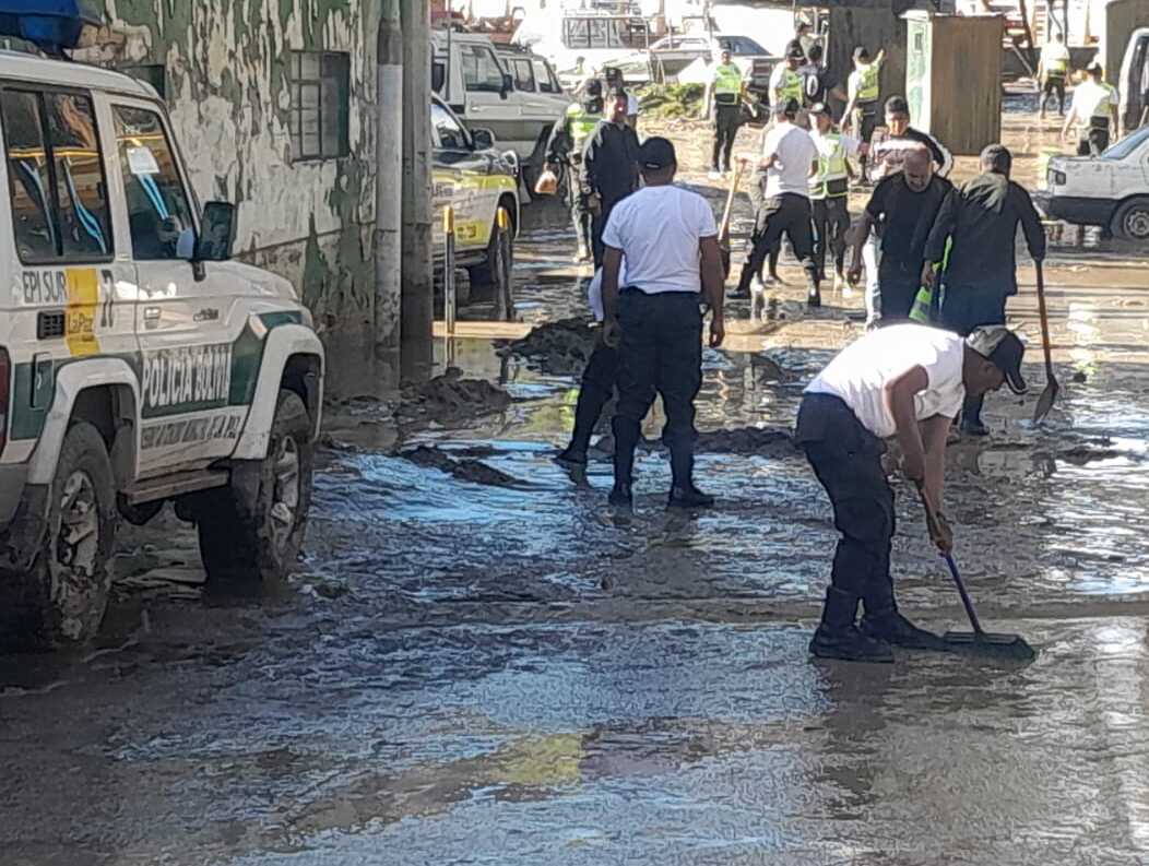 Tormenta provoca nuevos desbordes de ríos en La Paz, afecta viviendas y deja a la EPI Sur inundada