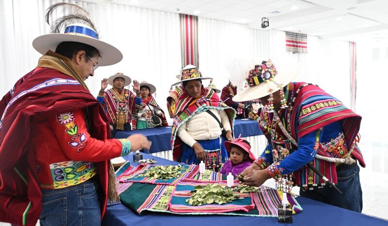 Arce asegura que “uno deja de ser un buen líder cuando vela por sus intereses propios”