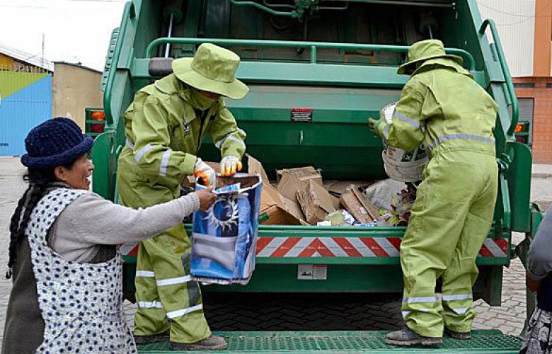 Trabajadores de aseo urbano tienen tolerancia de media jornada este viernes