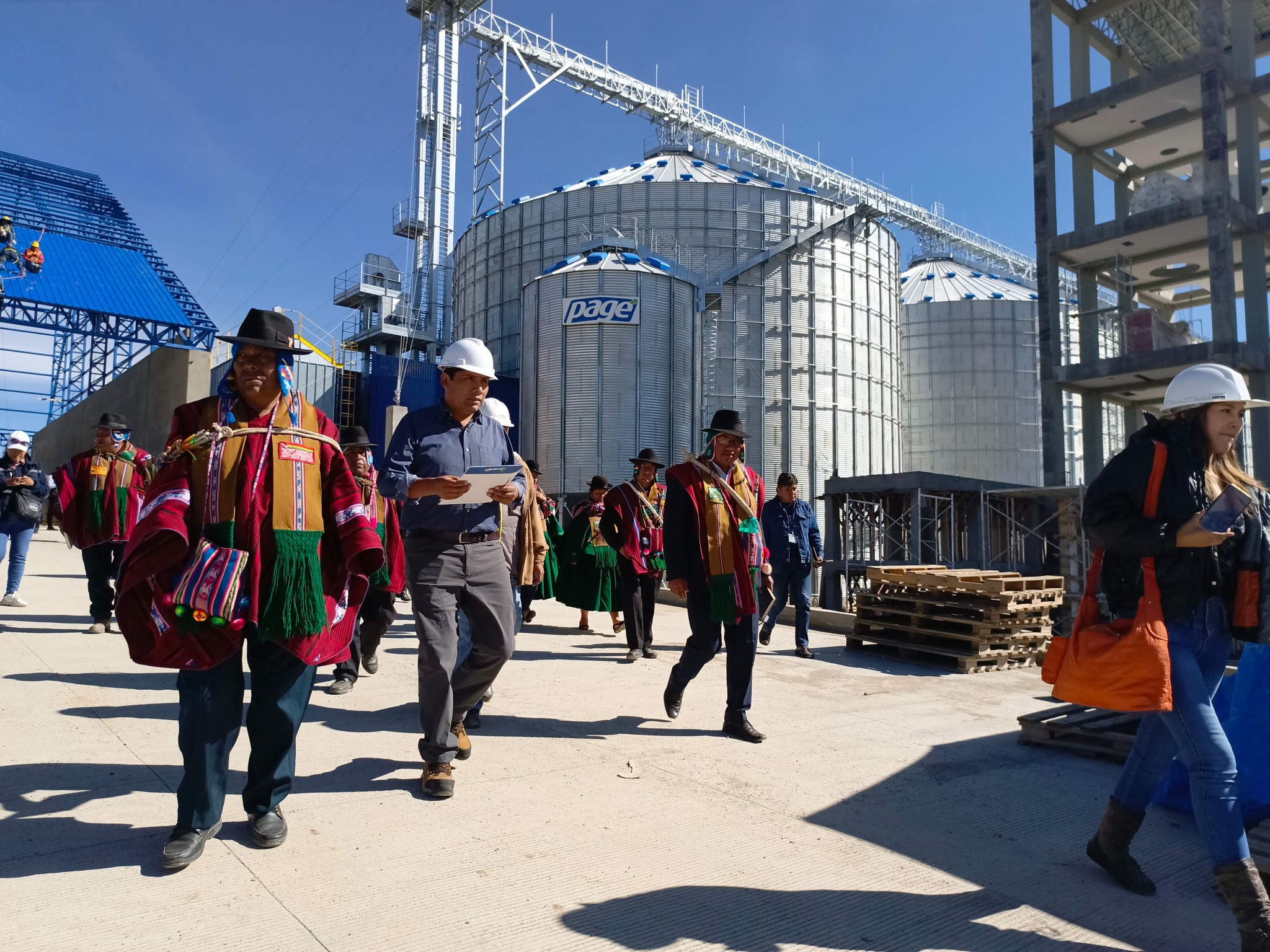 Construcción de tres plantas industriales supera 90% de avance, se prevé inaugurarlas “pronto” 