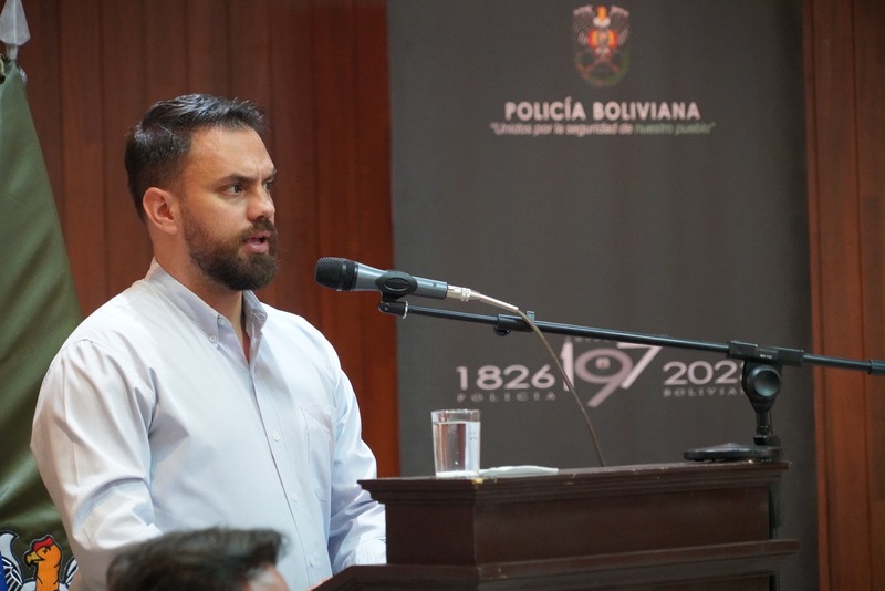 Del Castillo: El pueblo requiere autoridades que no vendan su conciencia a cambio de dádivas o favorecimientos