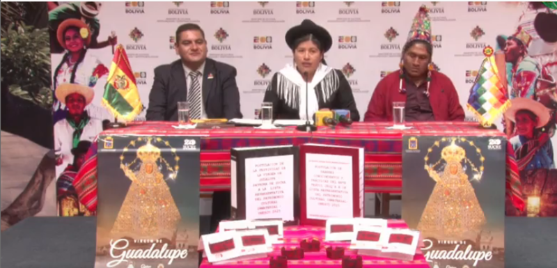 Entregan expedientes de la “Festividad de Guadalupe” y de "Saberes del arte textil Jalq'a" para su postulación a Patrimonio Cultural