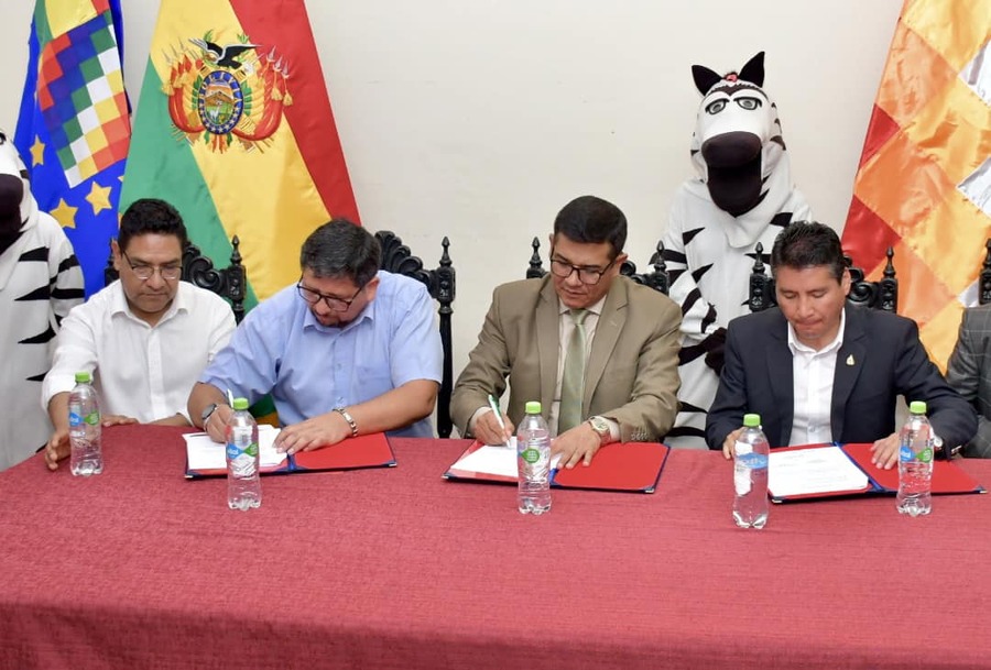 ABI Bolivia Tv y Cobol firman convenio para transmitir competencias