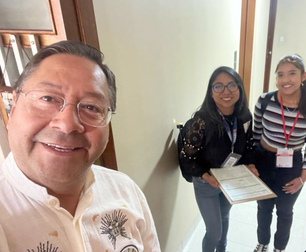 Presidente es censado y destaca labor y compromiso de censistas voluntarios