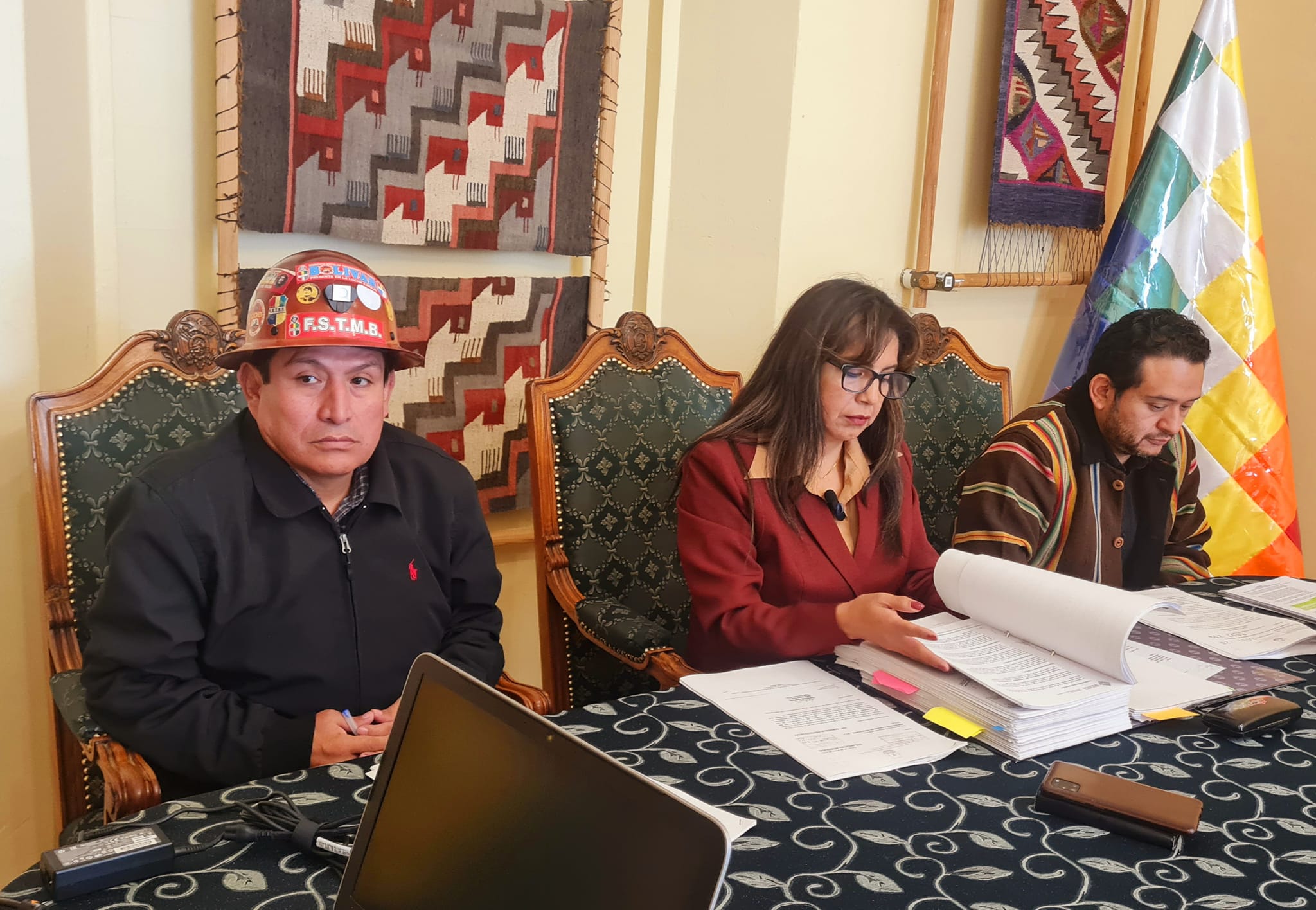 Presidente de Comité senatorial denuncia “mano negra” en cambio del proyecto de ley del litio, ve intento de dilatar su tratamiento