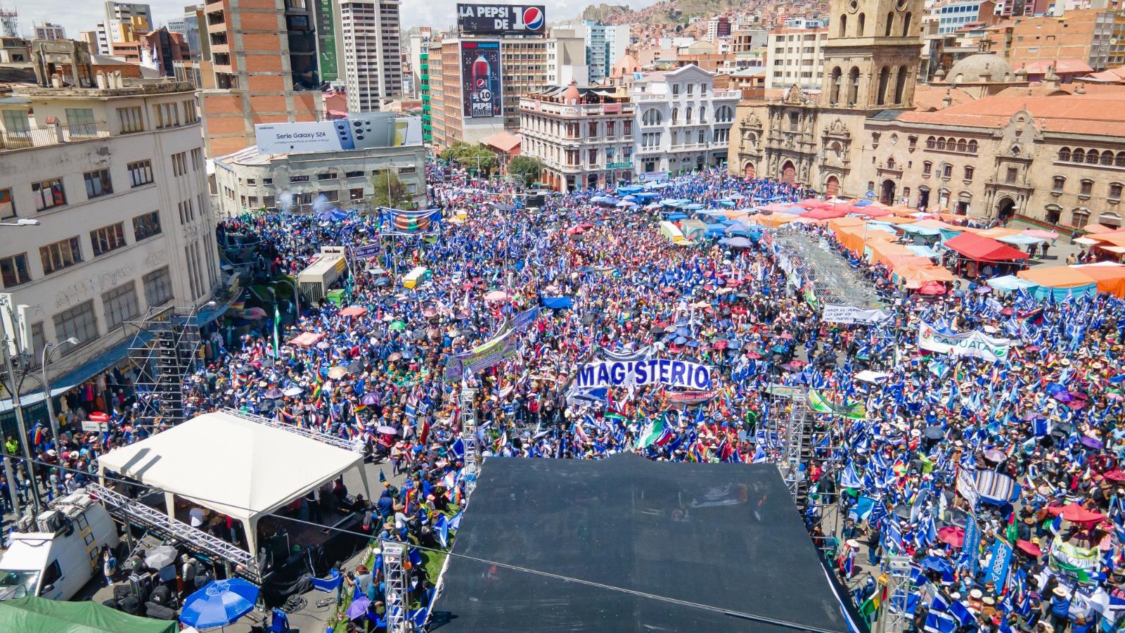 Presidente: ¡Ni cobardes ni traidores, siempre luchadores con nuestros fundadores!