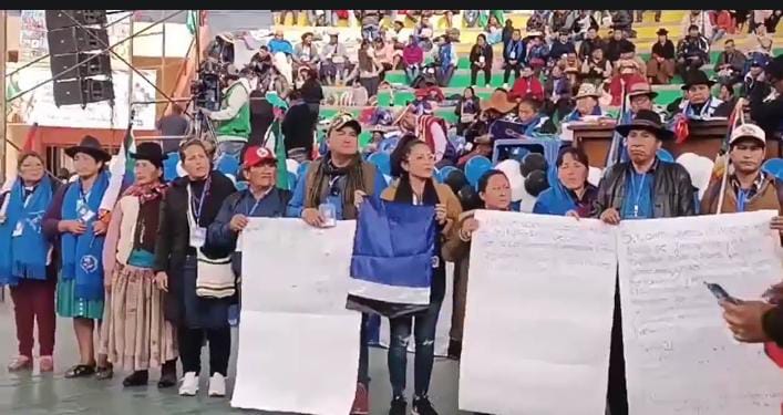 Congreso del MAS decide reformar estatuto y exigir al TSE su reconocimiento