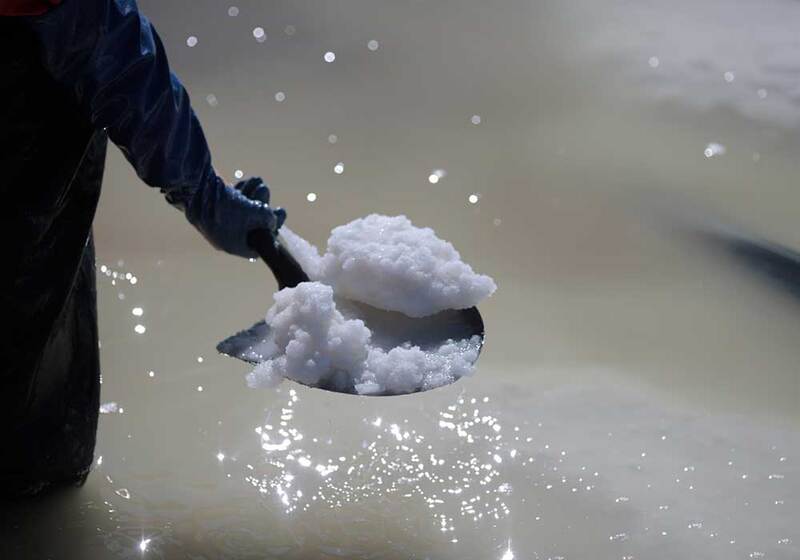 Gobierno impulsa la industrialización del litio con dos tecnologías para hacer más eficiente la producción