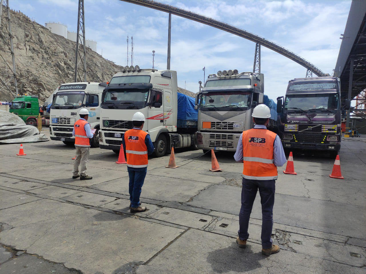 Movimiento de carga boliviana por puerto Matarani crece en cerca 600% y llega a 62.624 toneladas en tres meses