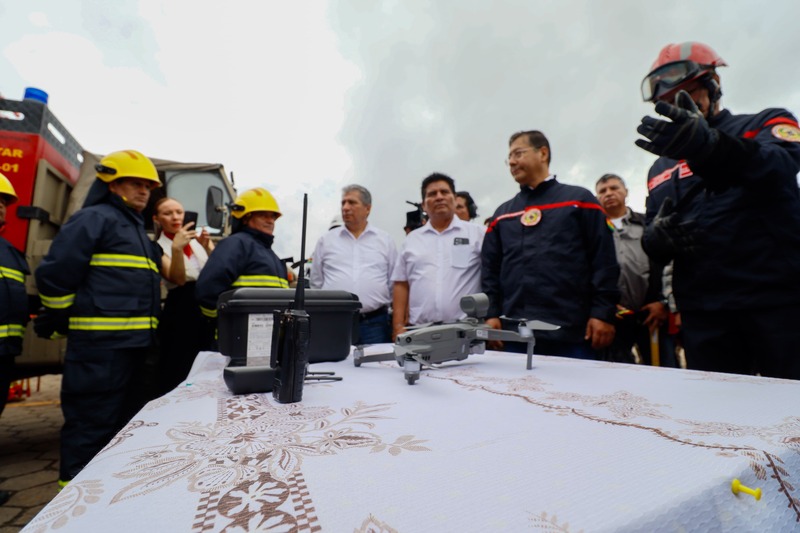 Comando de Respuesta se fortalece con drones, carros bomberos y otros equipamientos para atención ante eventos adversos 