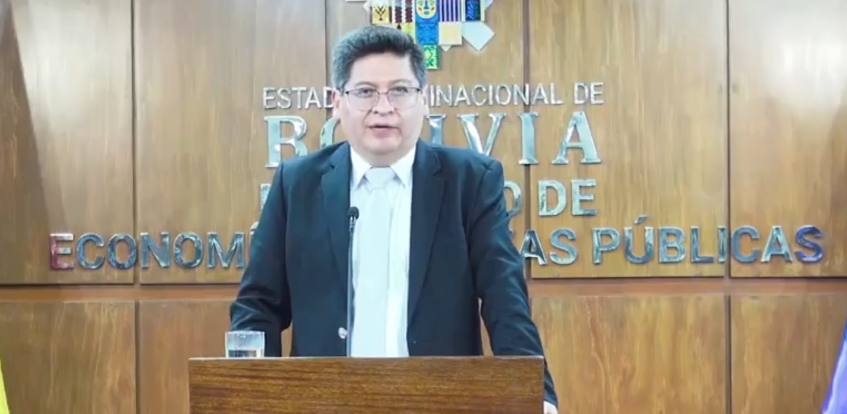 Exportadores comprometen traer 100% de las divisas por ventas al exterior, unos 30 no lo hacen