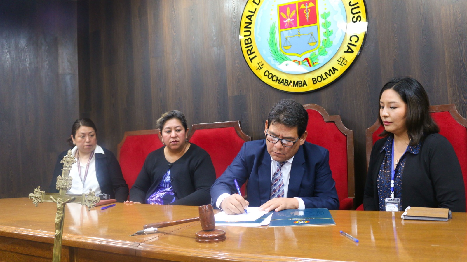 Tribunal de Justicia ayudará con terapias para evitar la separación y preservar la familia en Cochabamba 