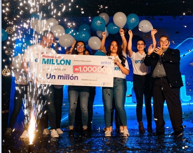 Usuaria de Entel en Chuquisaca gana premio de Bs 1 millón