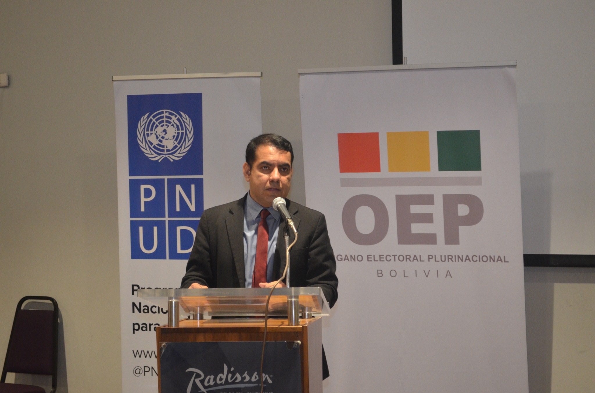 Vicepresidente del TSE alerta que acciones en contra de sus resoluciones amenazan el sistema democrático