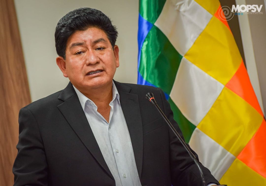 Gobierno ofrece diálogo a transportistas y advierte que bloqueos perjudicarán llegada de combustibles