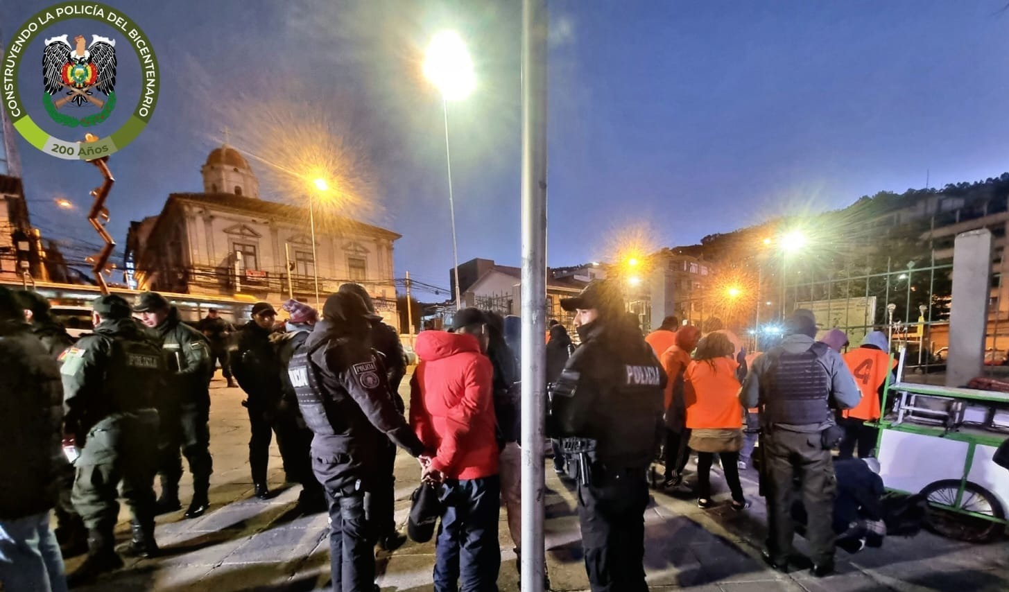 Policía aprehende a nueve personas implicadas en ilícitos en La Paz