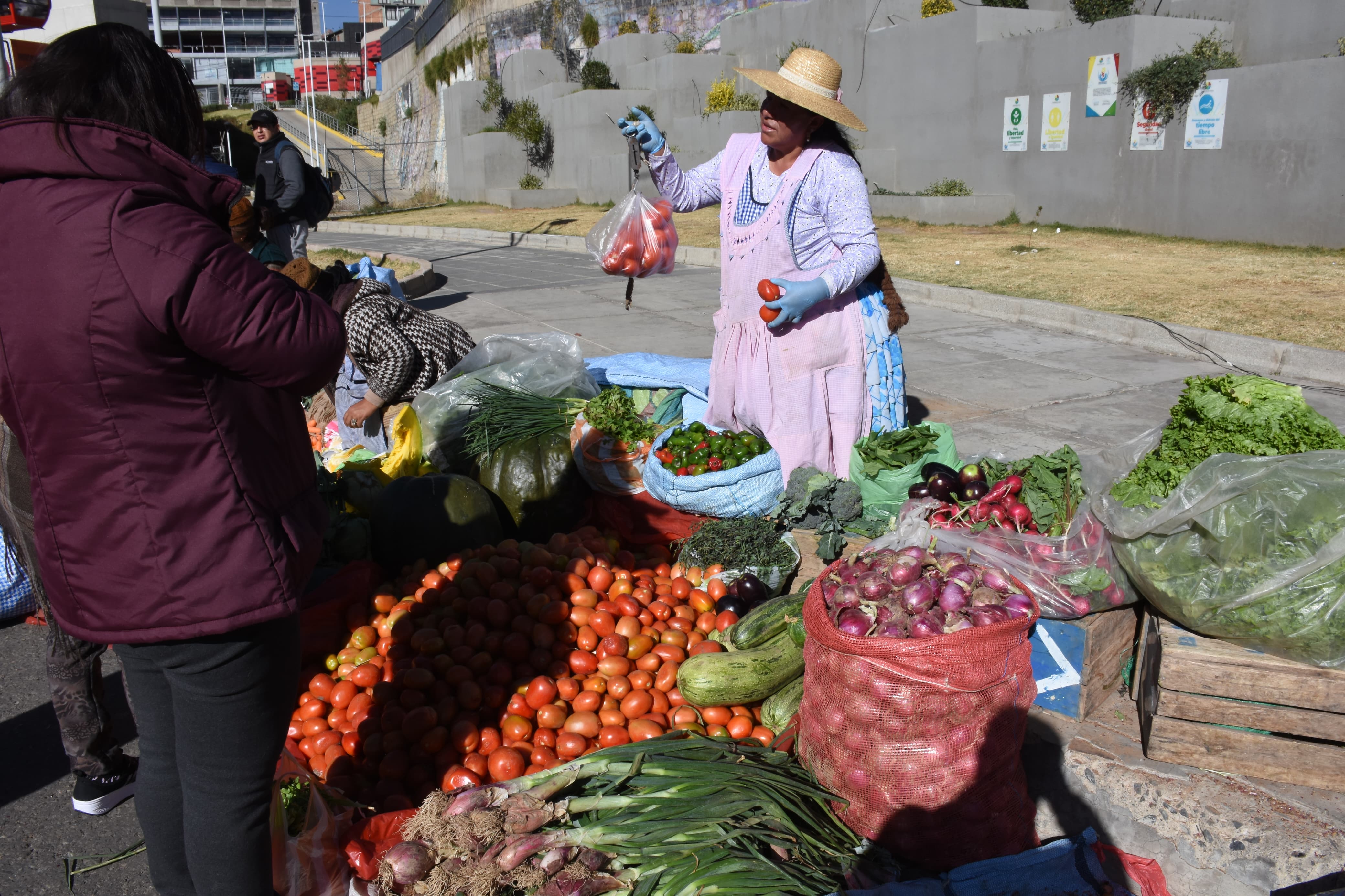 Ferias “Del campo a la olla” se instalarán en La Paz y Oruro el jueves y viernes