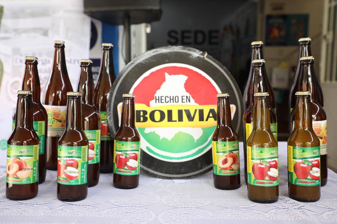 Envibol obtendrá más de Bs 111.000 por venta de 38.702 botellas a una empresa de Cochabamba