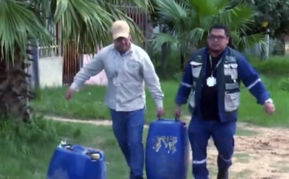 Aprehenden a dos personas por acopio ilegal de más de 550 litros de combustible en Santa Cruz