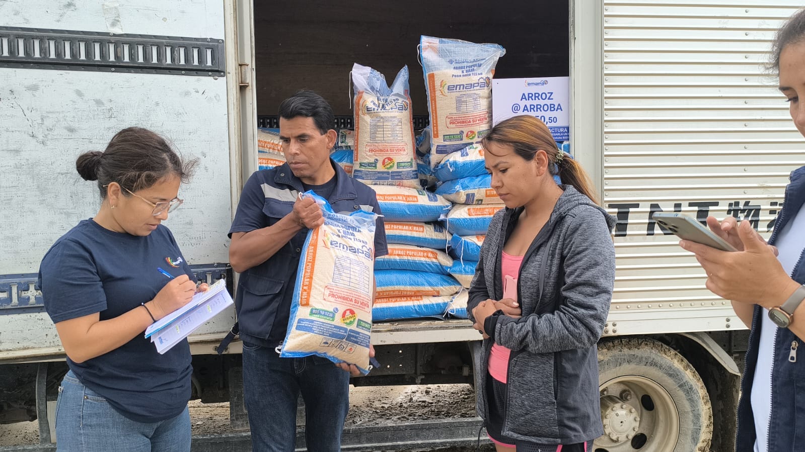 Prevén visitar hasta 10 barrios por día en Tarija para la venta de arroz