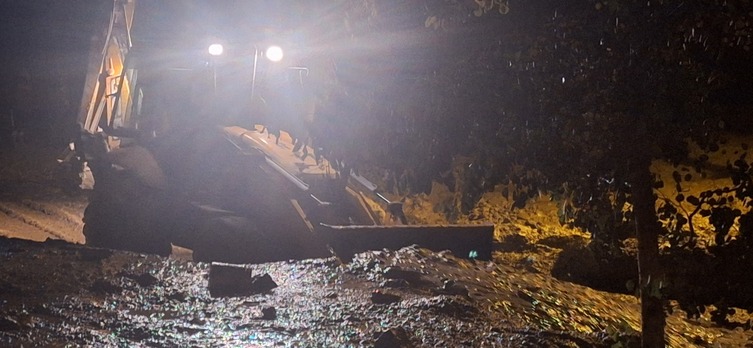 Empresa constructora hizo movimiento de tierras y provocó la mazamorra en Bajo Llojeta