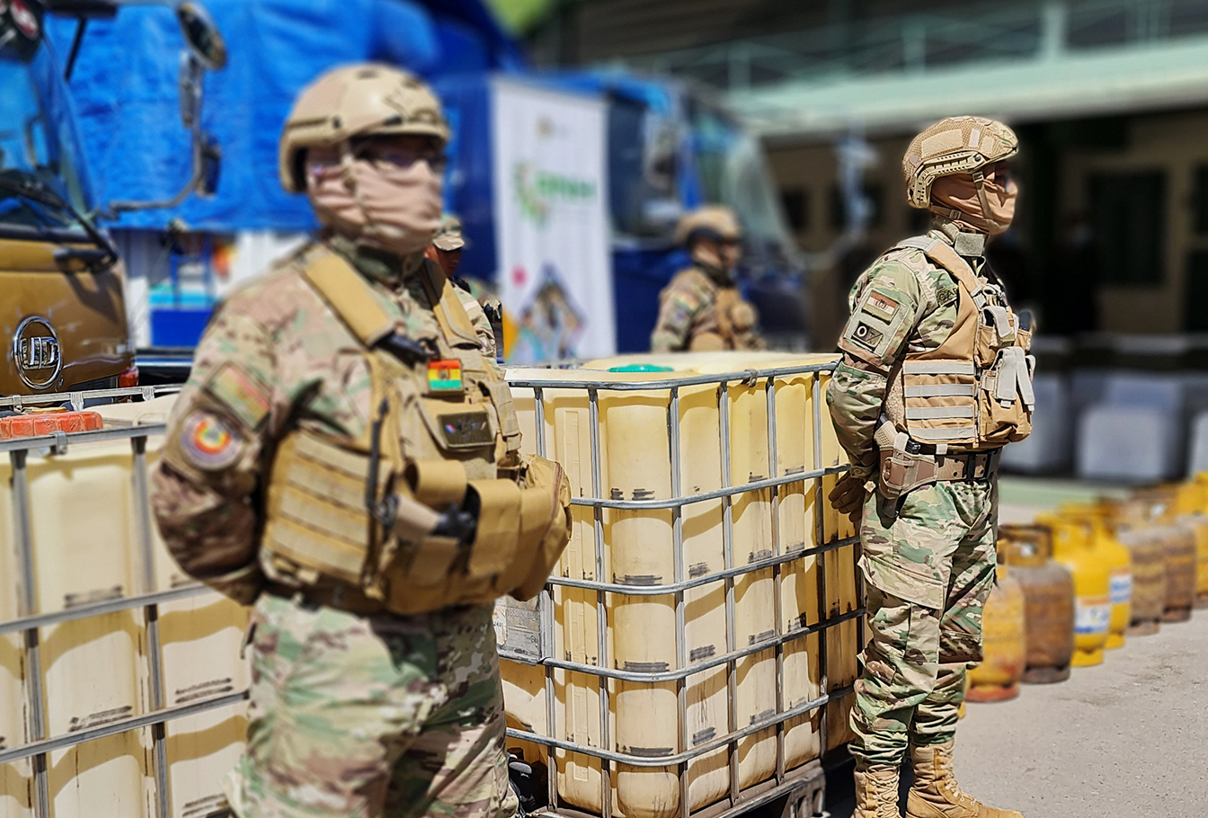 Frenan el desvió de 4.000 litros de diésel y aprehenden a cuatro implicados en Riberalta