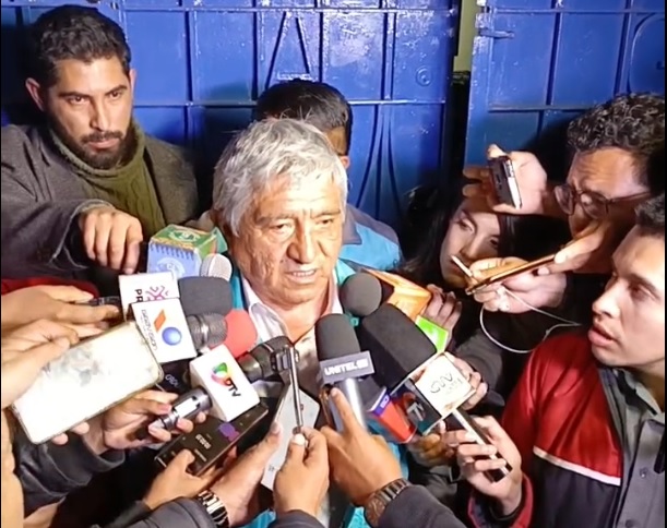 Alcaldía de La Paz revisa plan de mitigación de la inmobiliaria Kantutani para la zona de Bajo Llojeta