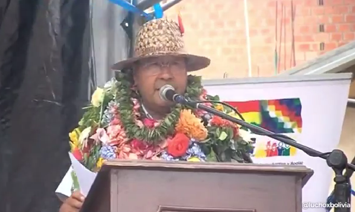 Coripata se beneficia con enlosetado, 40 viviendas y electrificación que demandó una inversión de Bs 5,4 millones