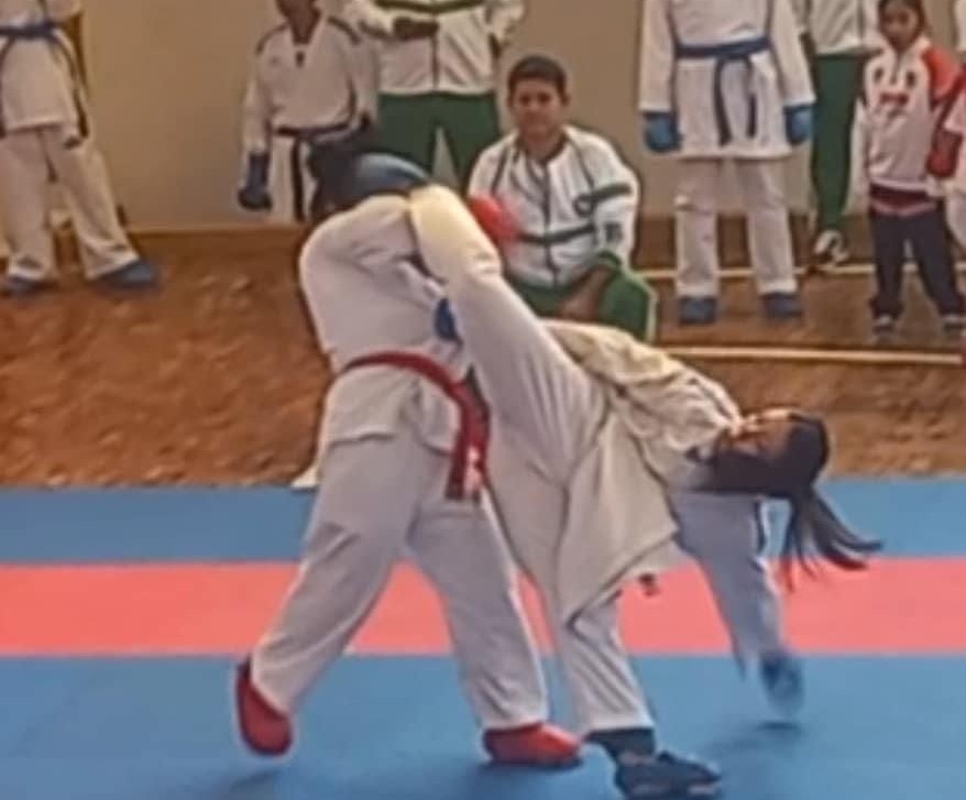 Riana Muñoz y Manuel Olguín conquistan medallas de oro en el XII Campeonato Nacional de Karate