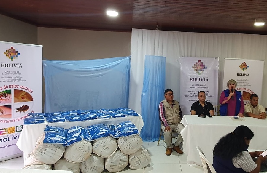 Inician distribución e instalación de 115.000 mosquiteros para prevenir la malaria en Beni, Pando y La Paz