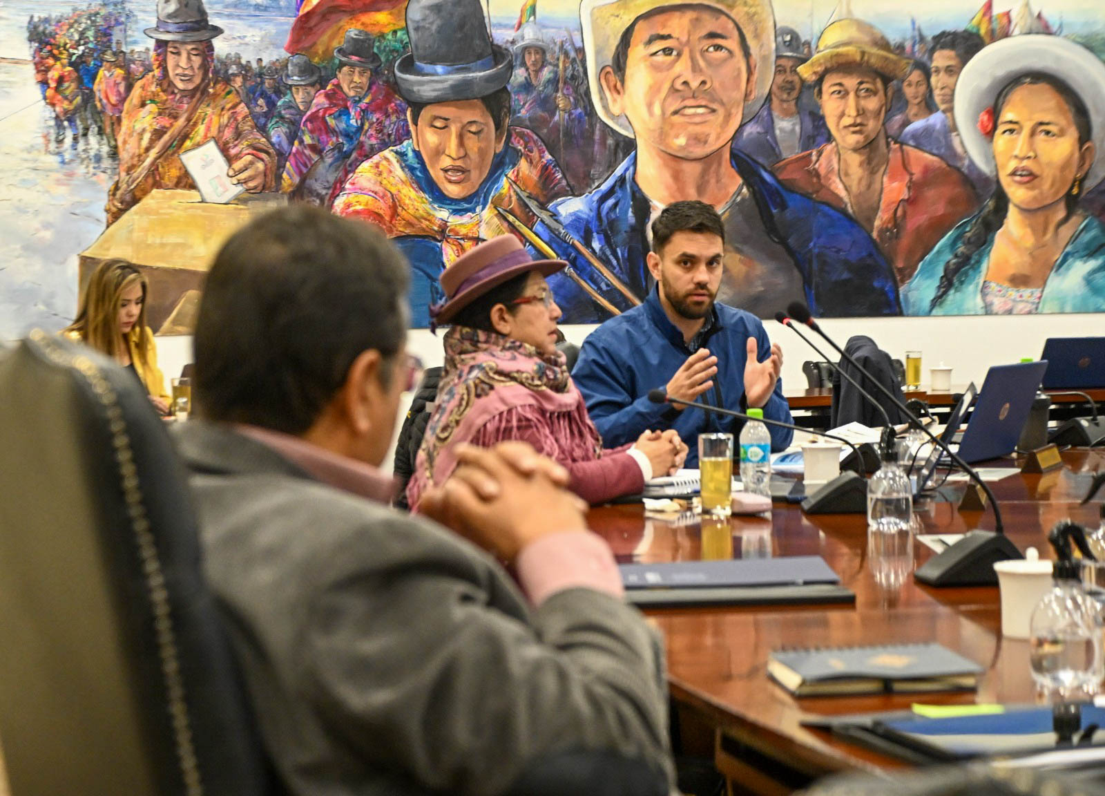 Gobierno propone subsidios y subvenciones como parte de incentivos para captar inversiones