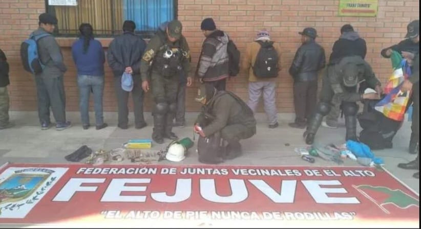 Envían a la cárcel a dos dirigentes de la Fejuve de El Alto investigados por bloquear la doble vía La Paz - Oruro