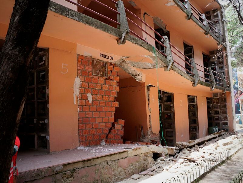 Concejal Pérez del Castillo verifica colapso de un pabellón del Cementerio General, se evaluará traslado de restos