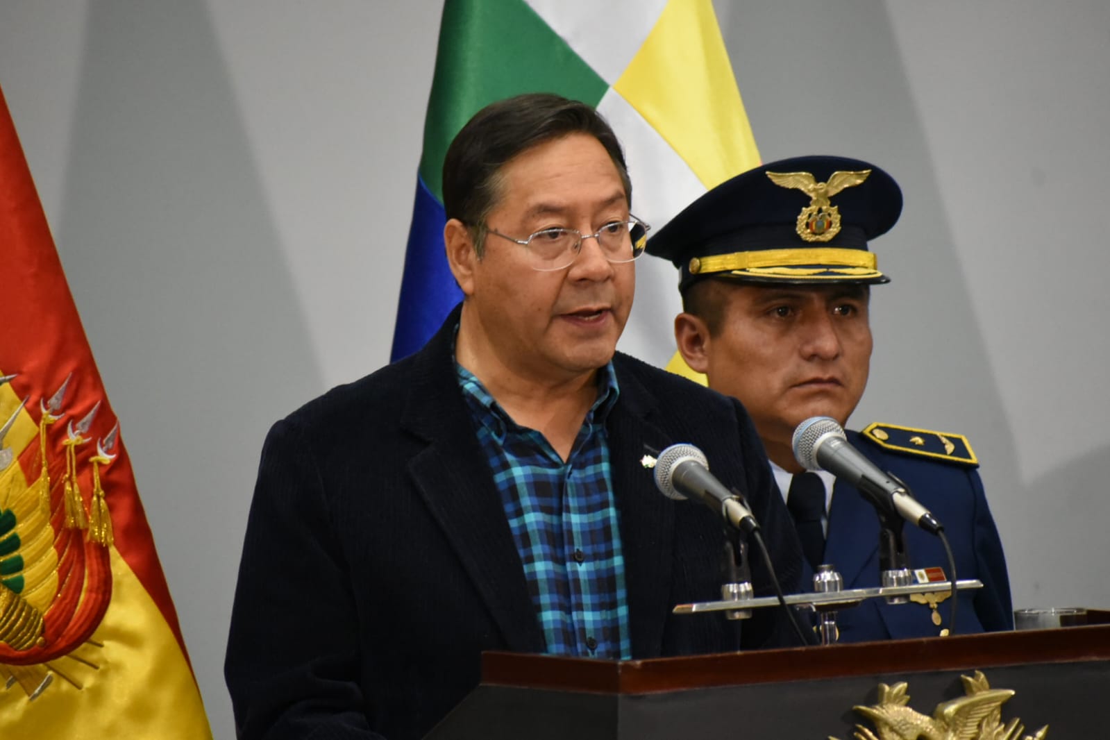 Denuncian que bloqueo evista vulnera derechos y tiene gente portando armamento bélico