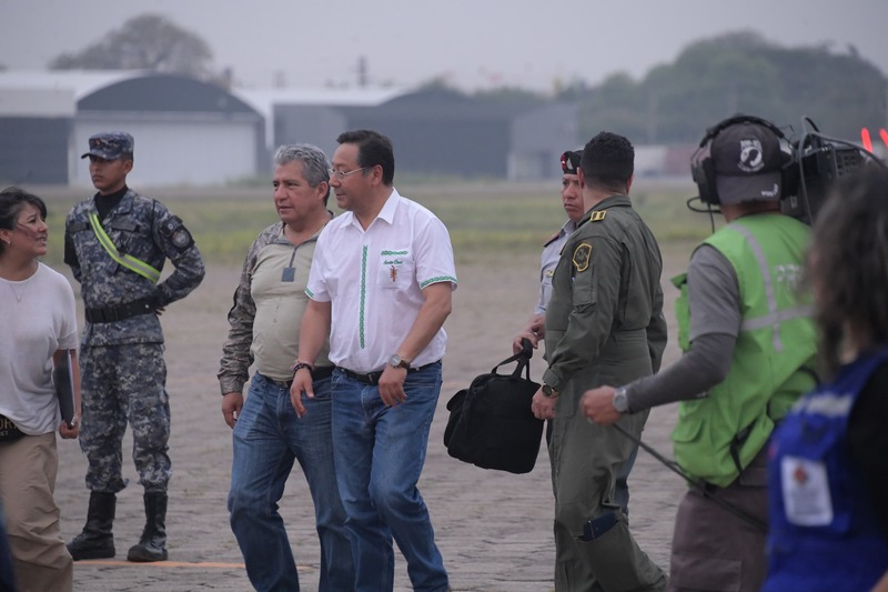 Arce y alcaldes cruceños planificarán acciones contra incendios y reconstrucción de municipios afectados