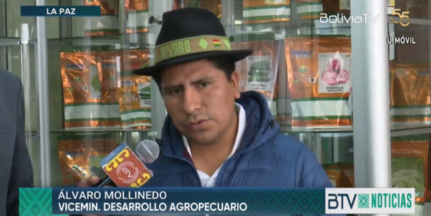 Agricultores hacen esfuerzos para llegar con sus productos al mercado de La Paz ante bloqueo evista