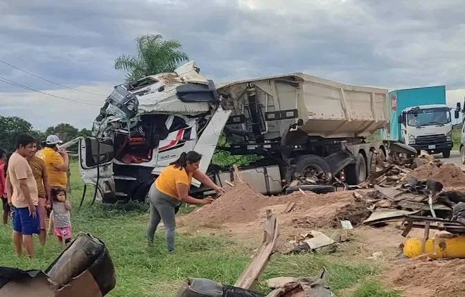 Reventón de llanta y mala maniobra habrían ocasionado accidente en San Julián que cobró la vida de 12 personas